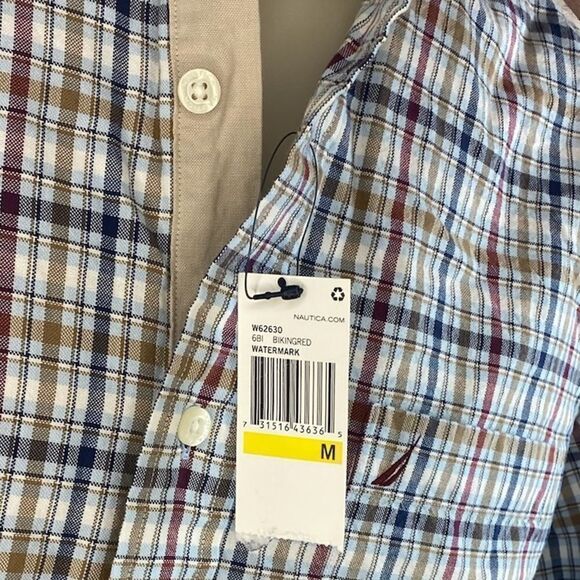 Mens size medium long sleeve button up NWT shirt by Nautica - Picture 10 of 10
